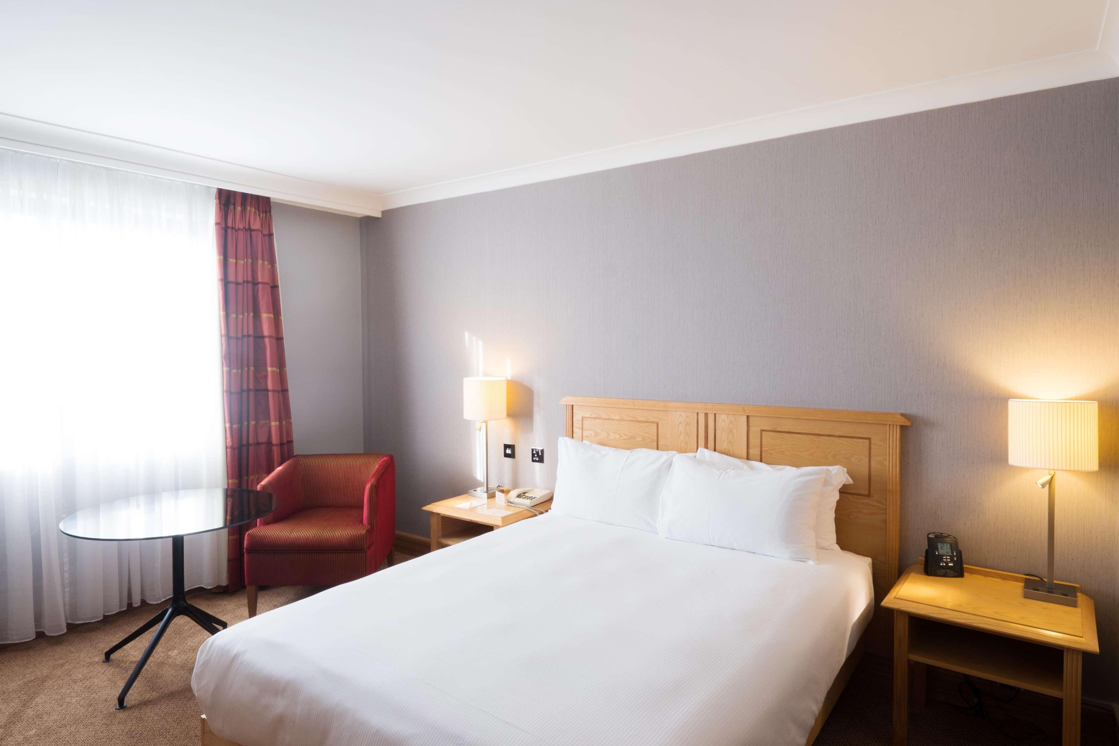 Doubletree By Hilton Swindon Hotel Εξωτερικό φωτογραφία