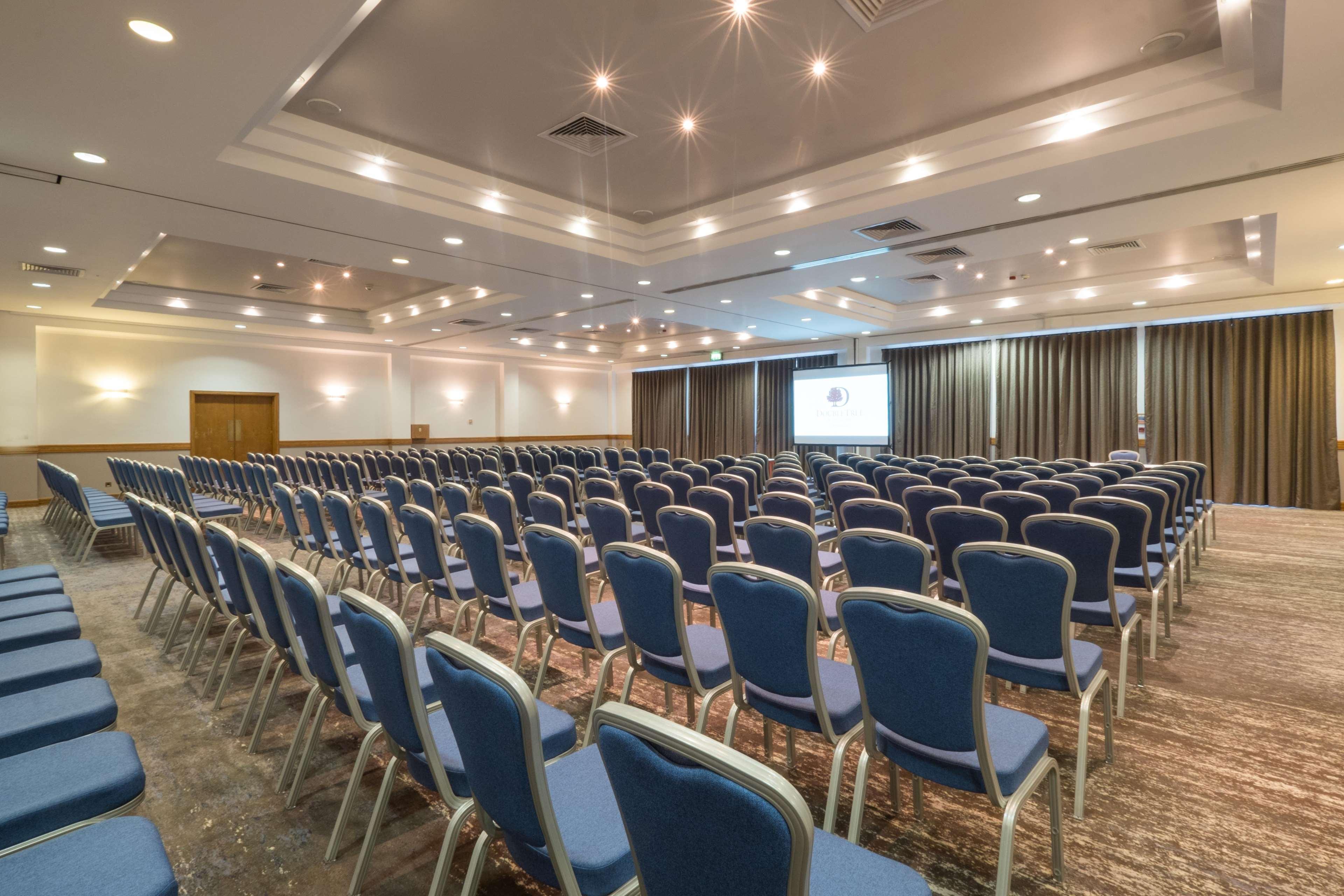 Doubletree By Hilton Swindon Hotel Εξωτερικό φωτογραφία