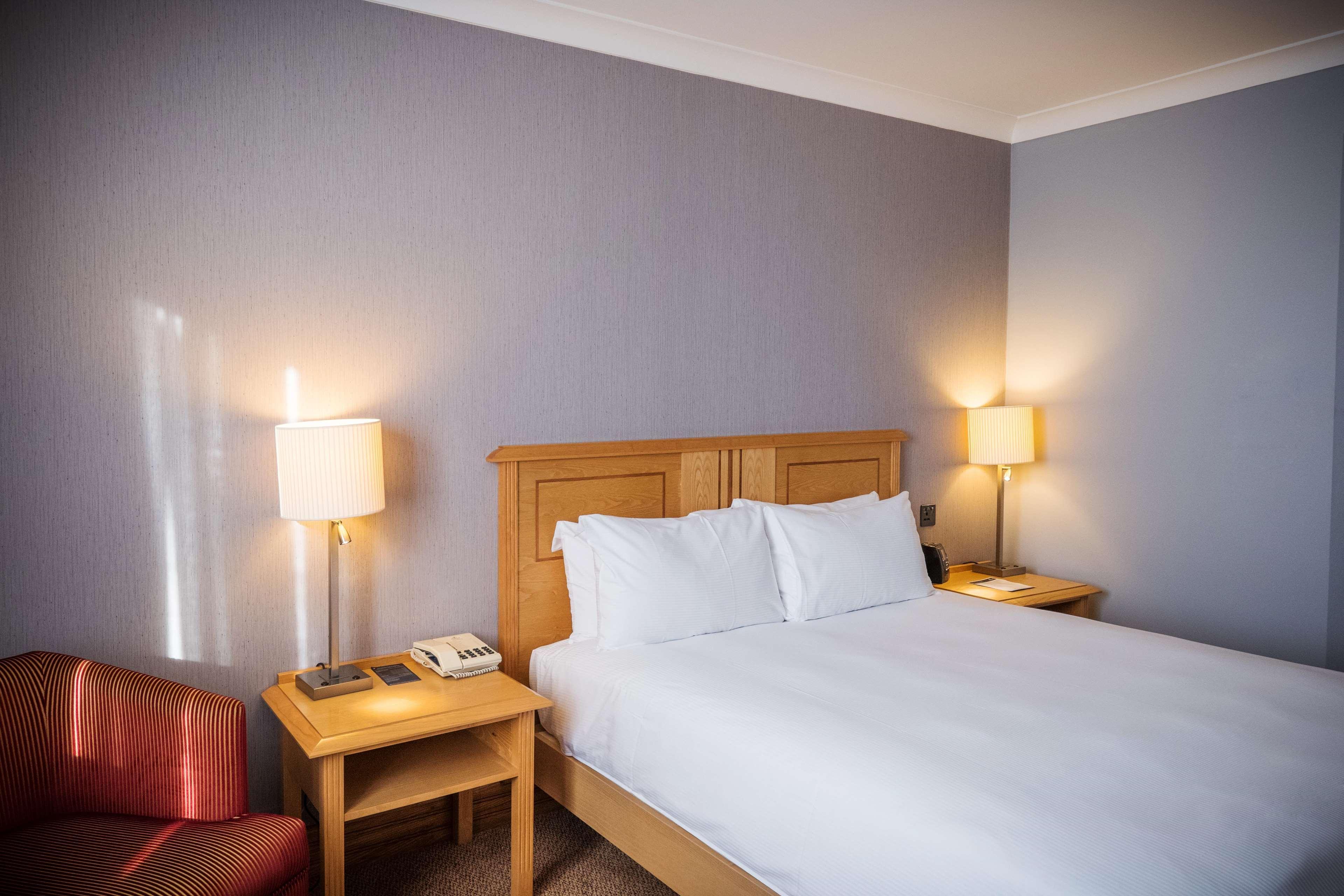 Doubletree By Hilton Swindon Hotel Εξωτερικό φωτογραφία