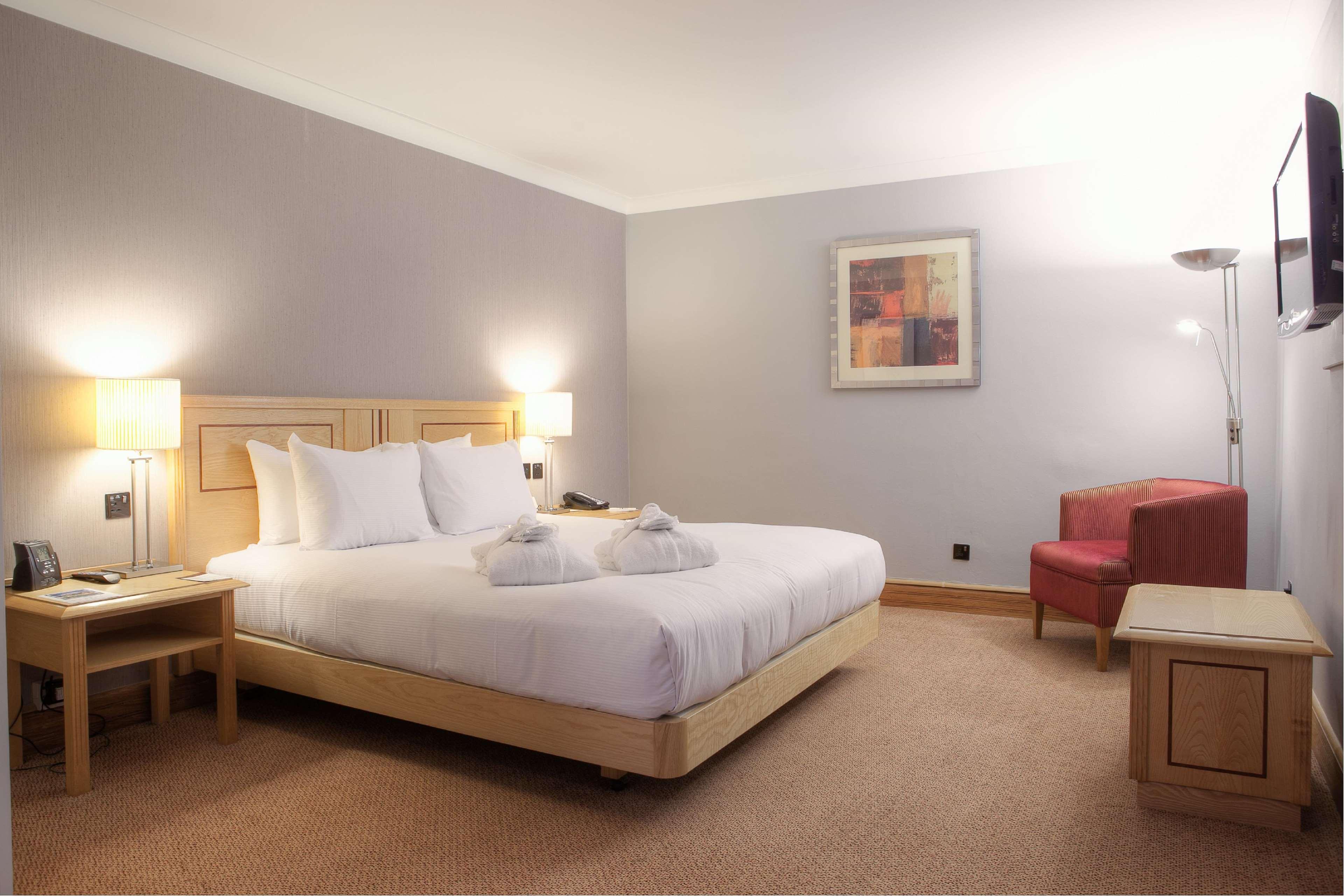 Doubletree By Hilton Swindon Hotel Εξωτερικό φωτογραφία
