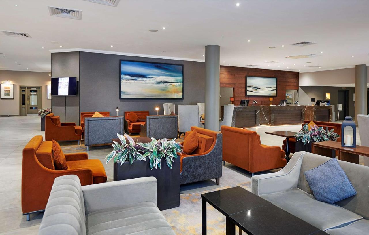 Doubletree By Hilton Swindon Hotel Εξωτερικό φωτογραφία
