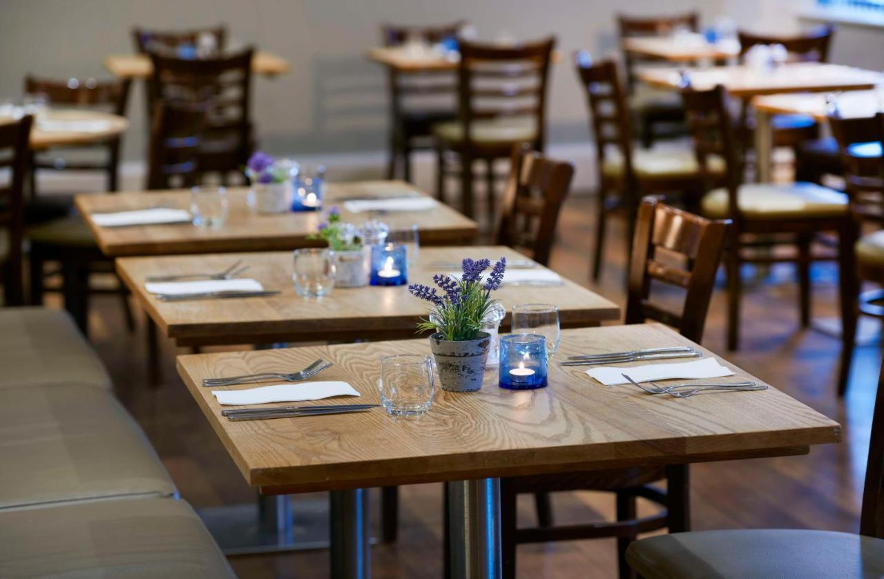 Doubletree By Hilton Swindon Hotel Εξωτερικό φωτογραφία