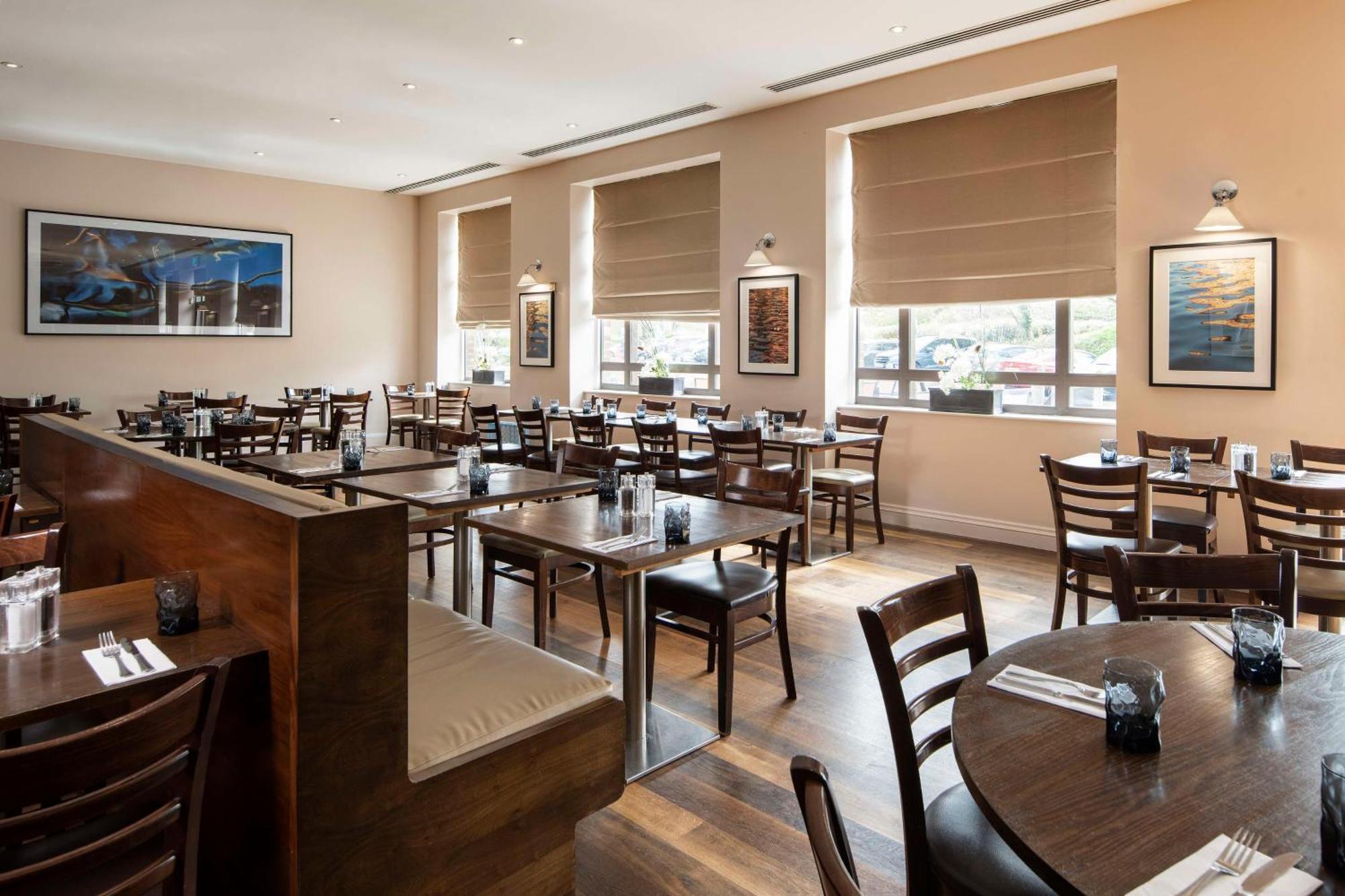 Doubletree By Hilton Swindon Hotel Εξωτερικό φωτογραφία